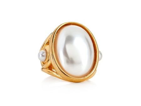 Gold Pearl Cabochon Ring For Sale